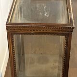Counter display cabinet in wood and glass in Louis XVI style, 19th century.
