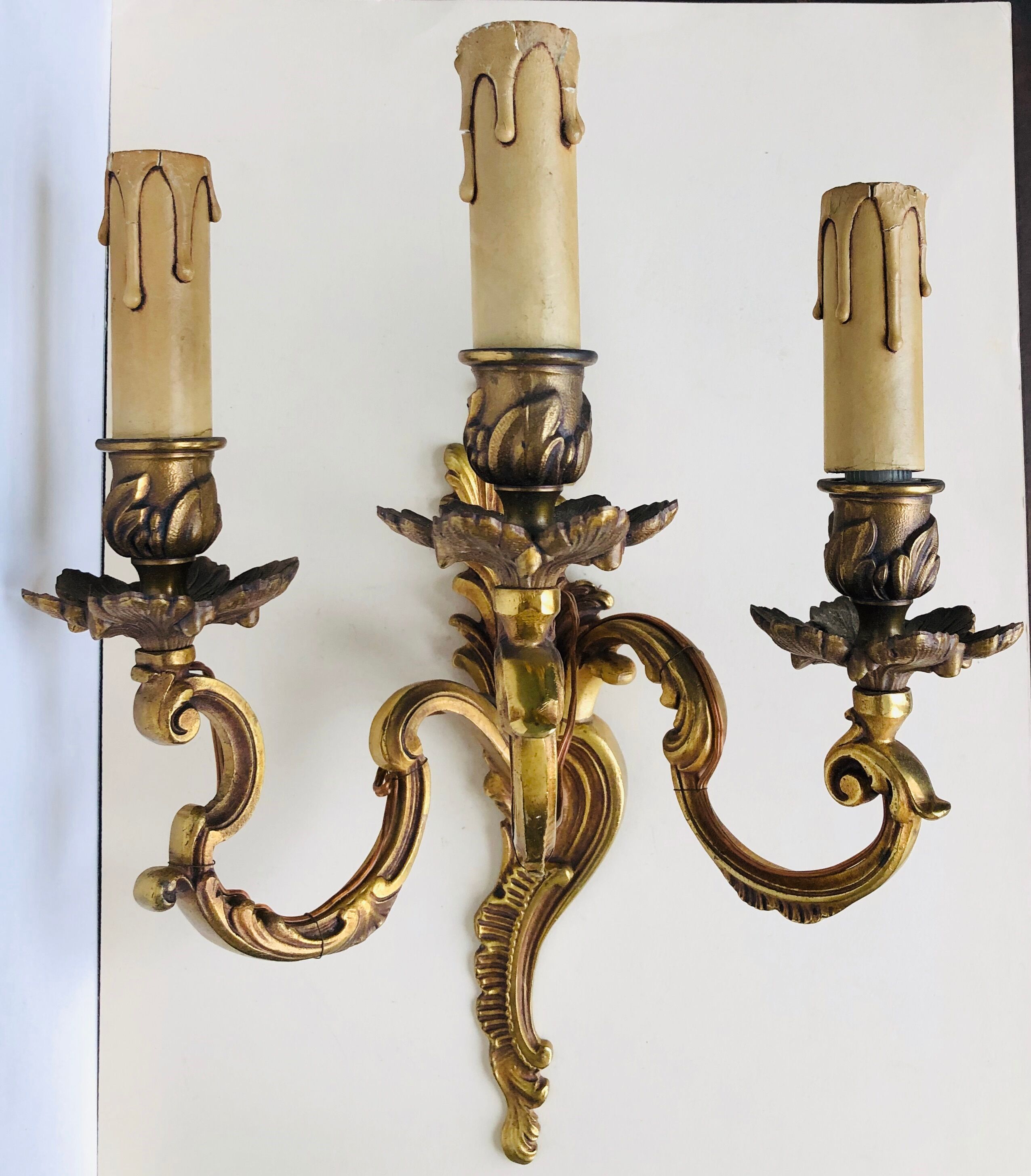 Wall light in gilded bronze