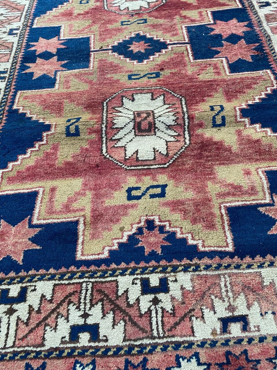 Handmade Turkish vintage carpet 102x190