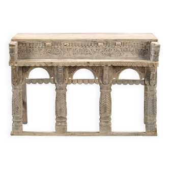 Surjara - Old wooden console