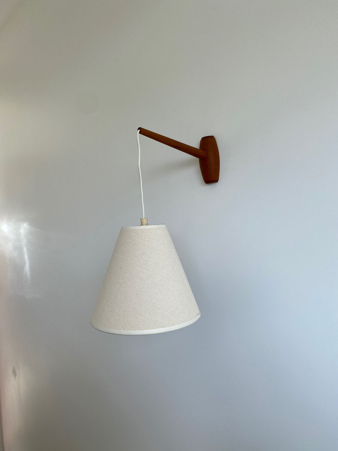 Vintage Scandinavian teak wall lamp