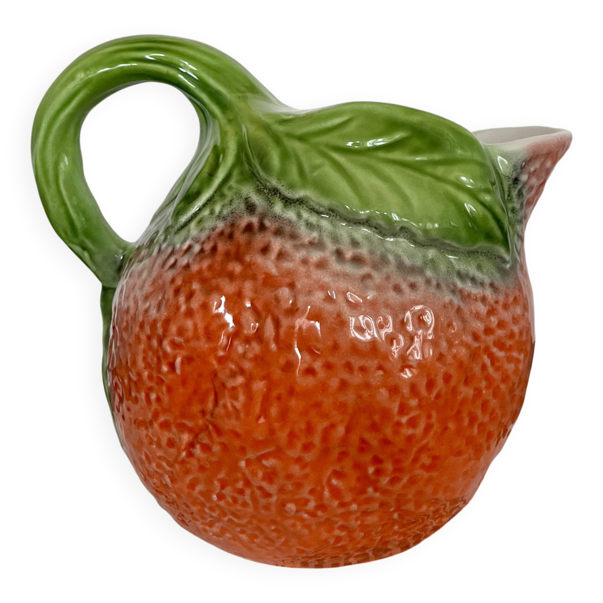 Pichet en barbotine fraise