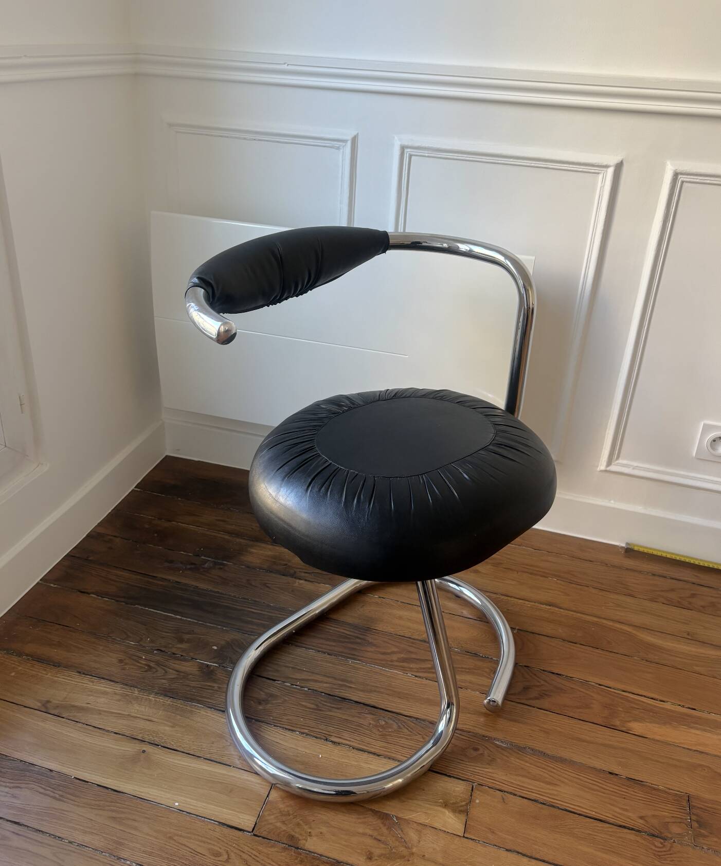 Chaise Cobra par Giotto Stoppino
