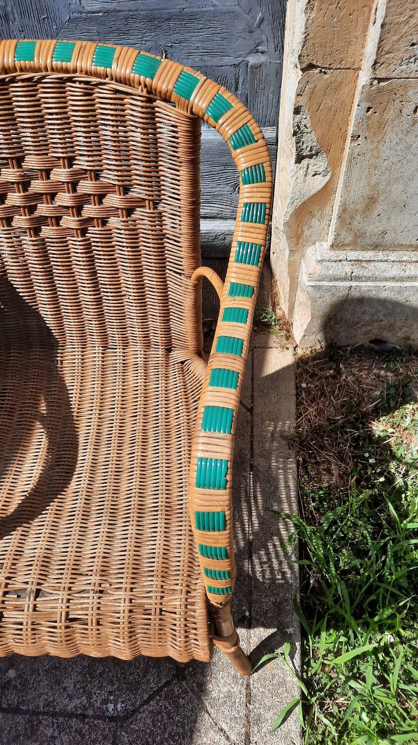 Set of 4 wicker and rattan armchairs