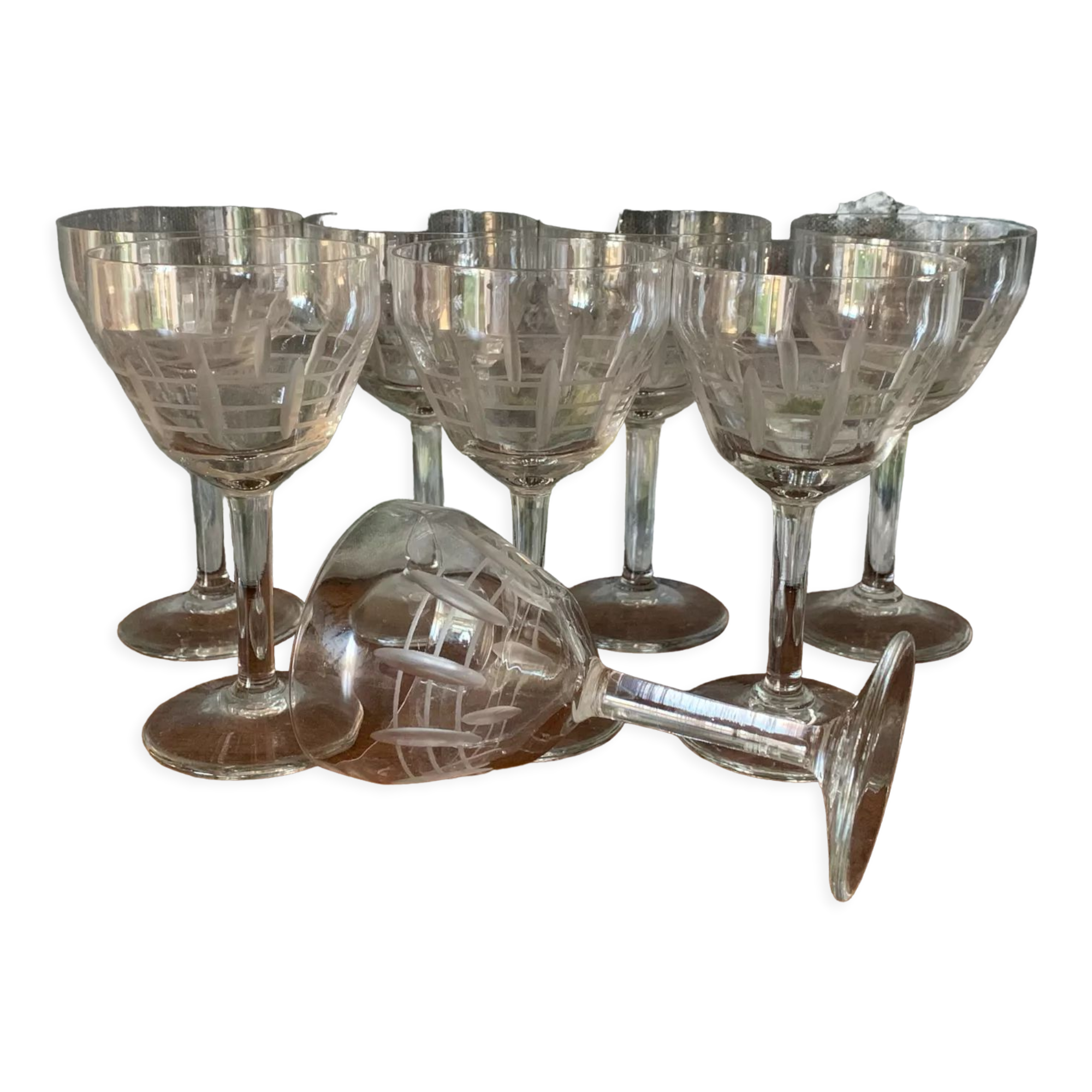6 wine glasses