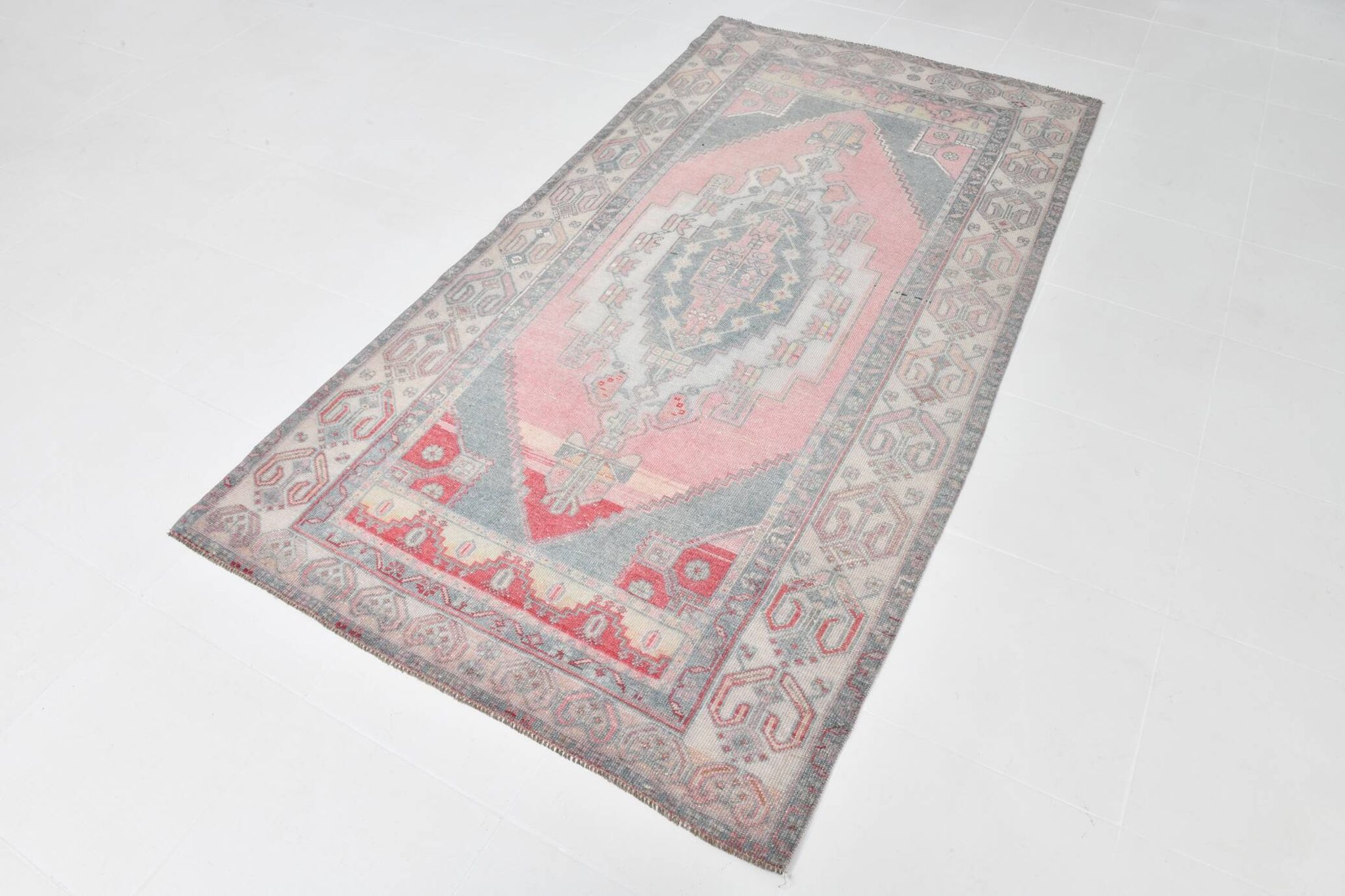 4x8 Soft Pink Geometric Handmade Vintage Rug, 128x242Cm