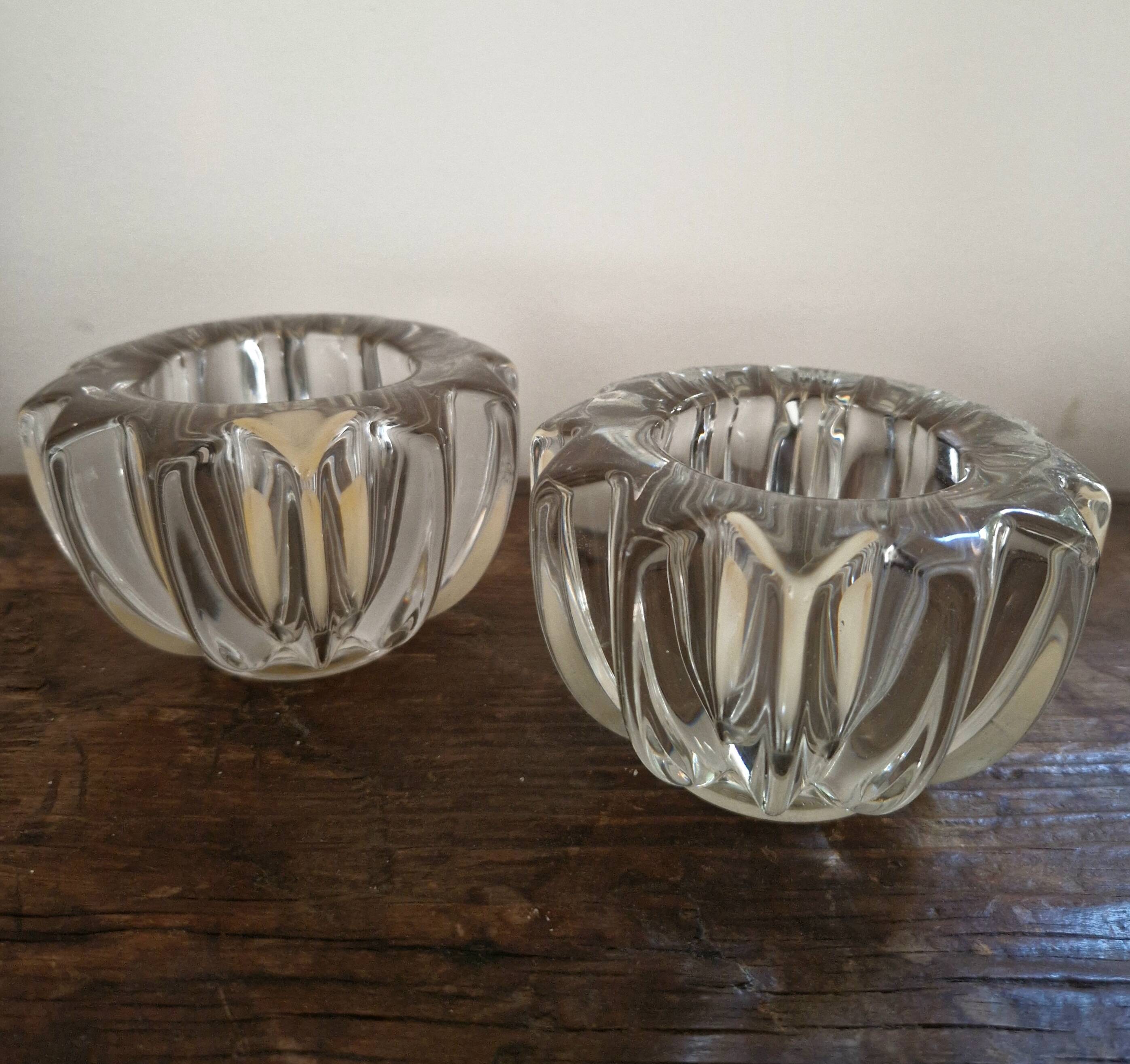 Pair of Art Deco candlesticks in pressed glass moulded signed by AVESN