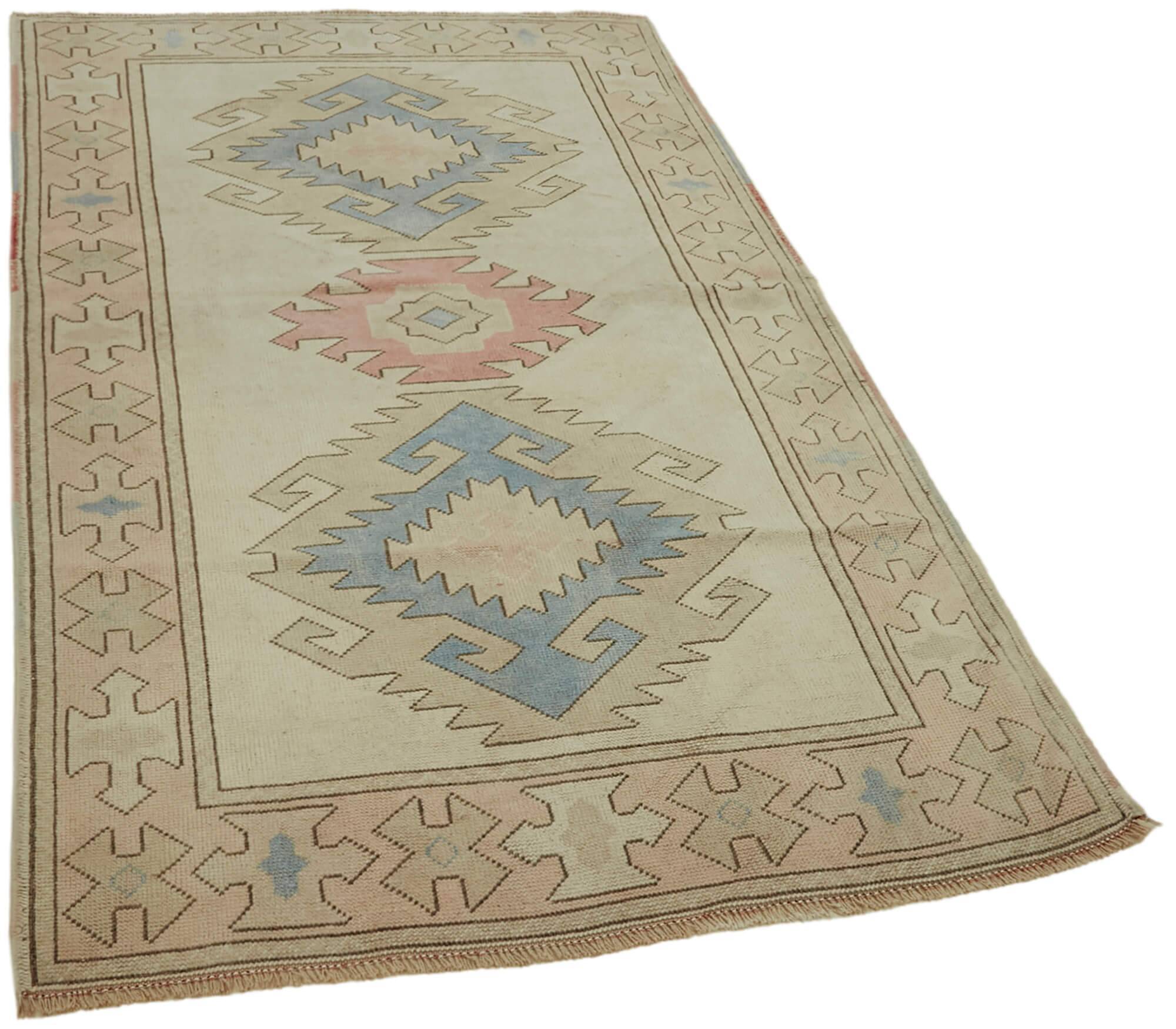 Turkish Vintage Anatolian Rug 126 cm x 202 cm