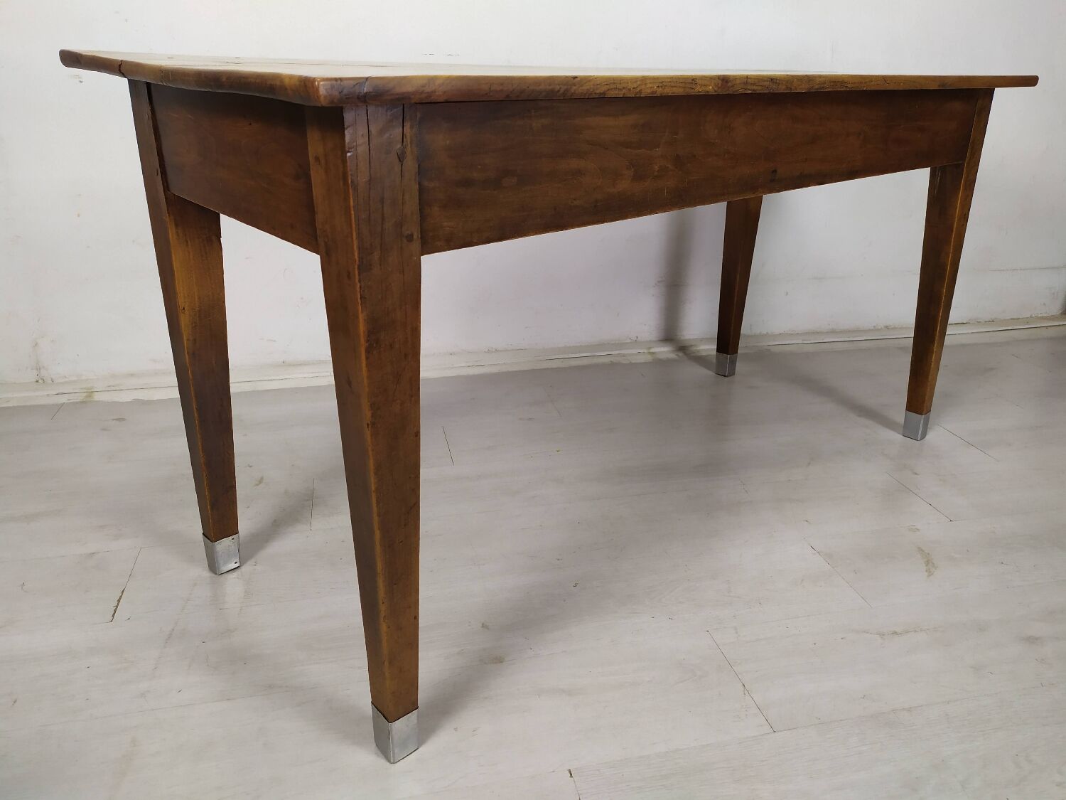 Table de ferme bistrot
