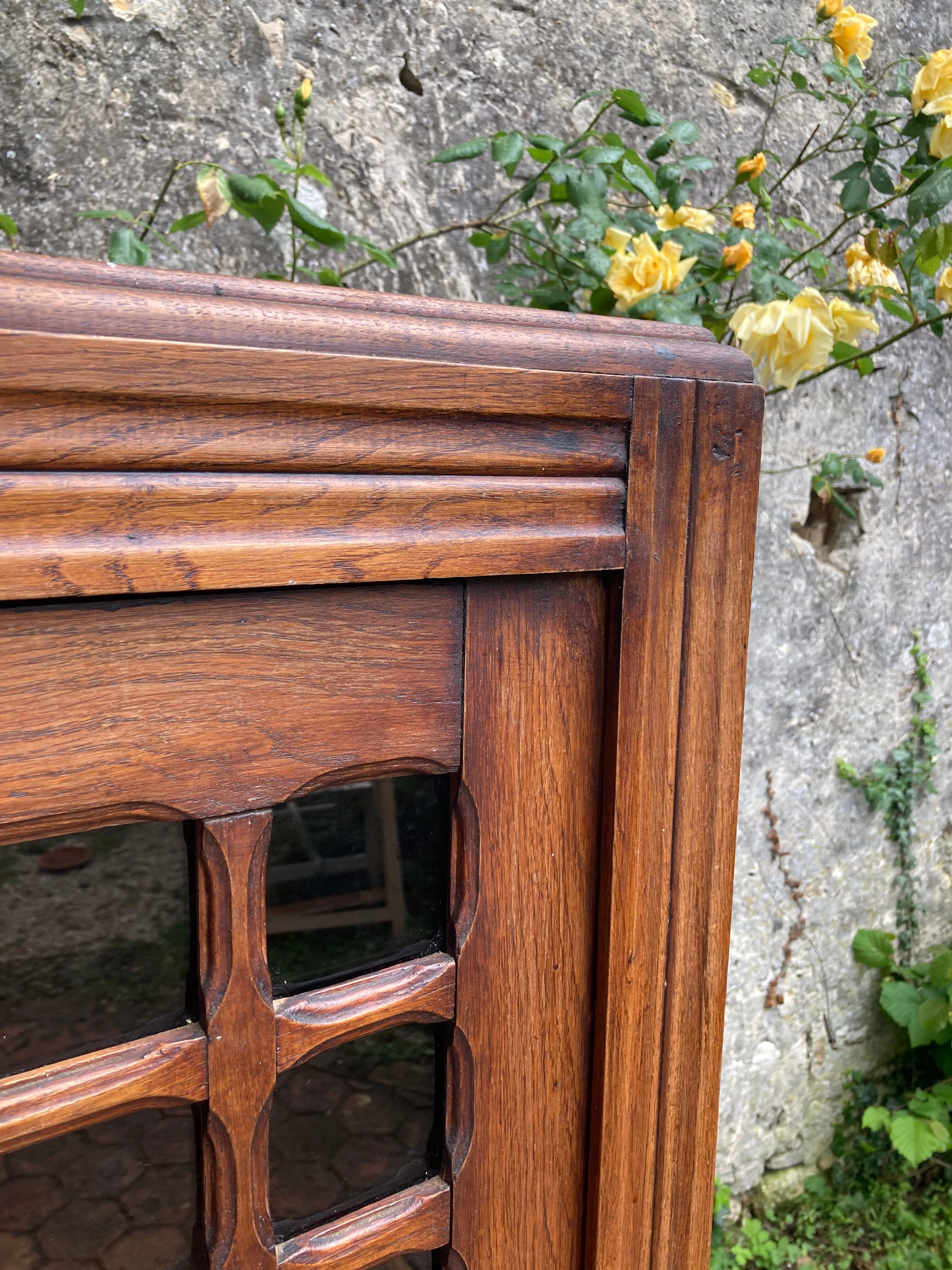 Armoire vitrée style art déco