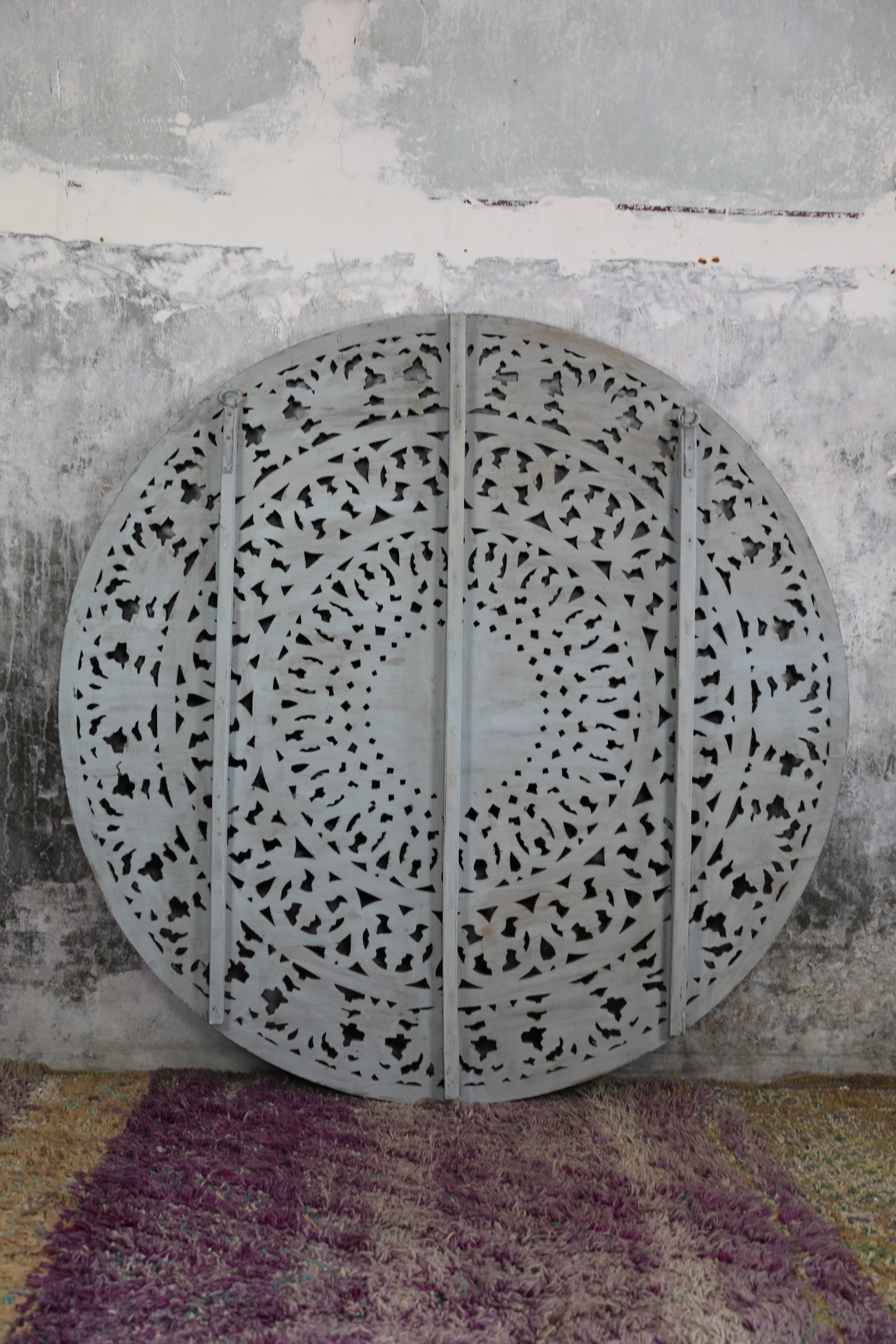 150 cm bleached wood carved wall panel