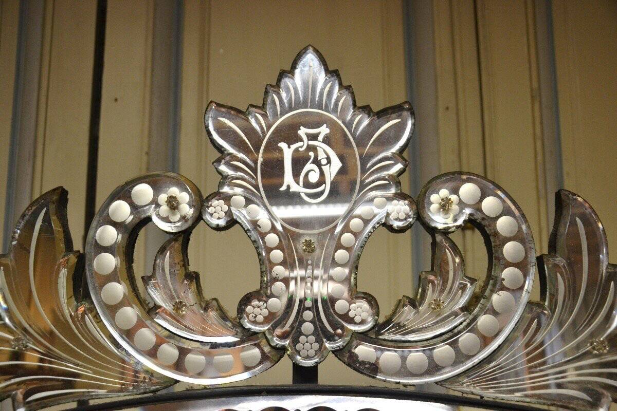 20th century Venice mirror