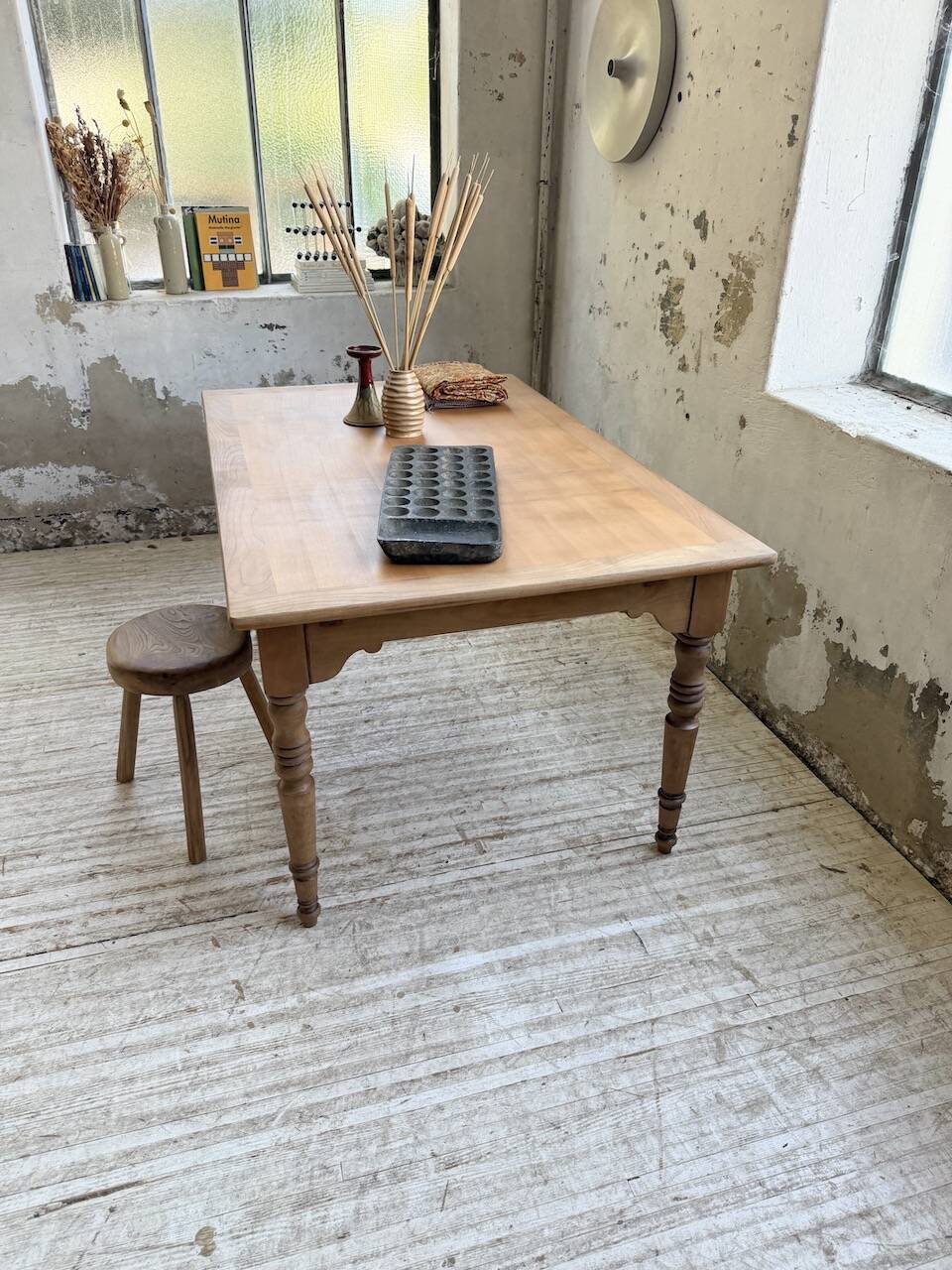 Table de ferme noyer à rallonges 150-250cm