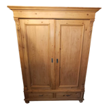 Wardrobe in solid pines
