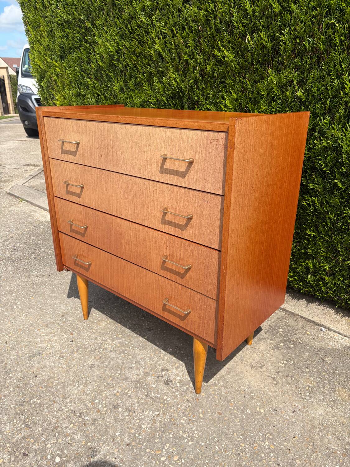 Vintage chest of drawers