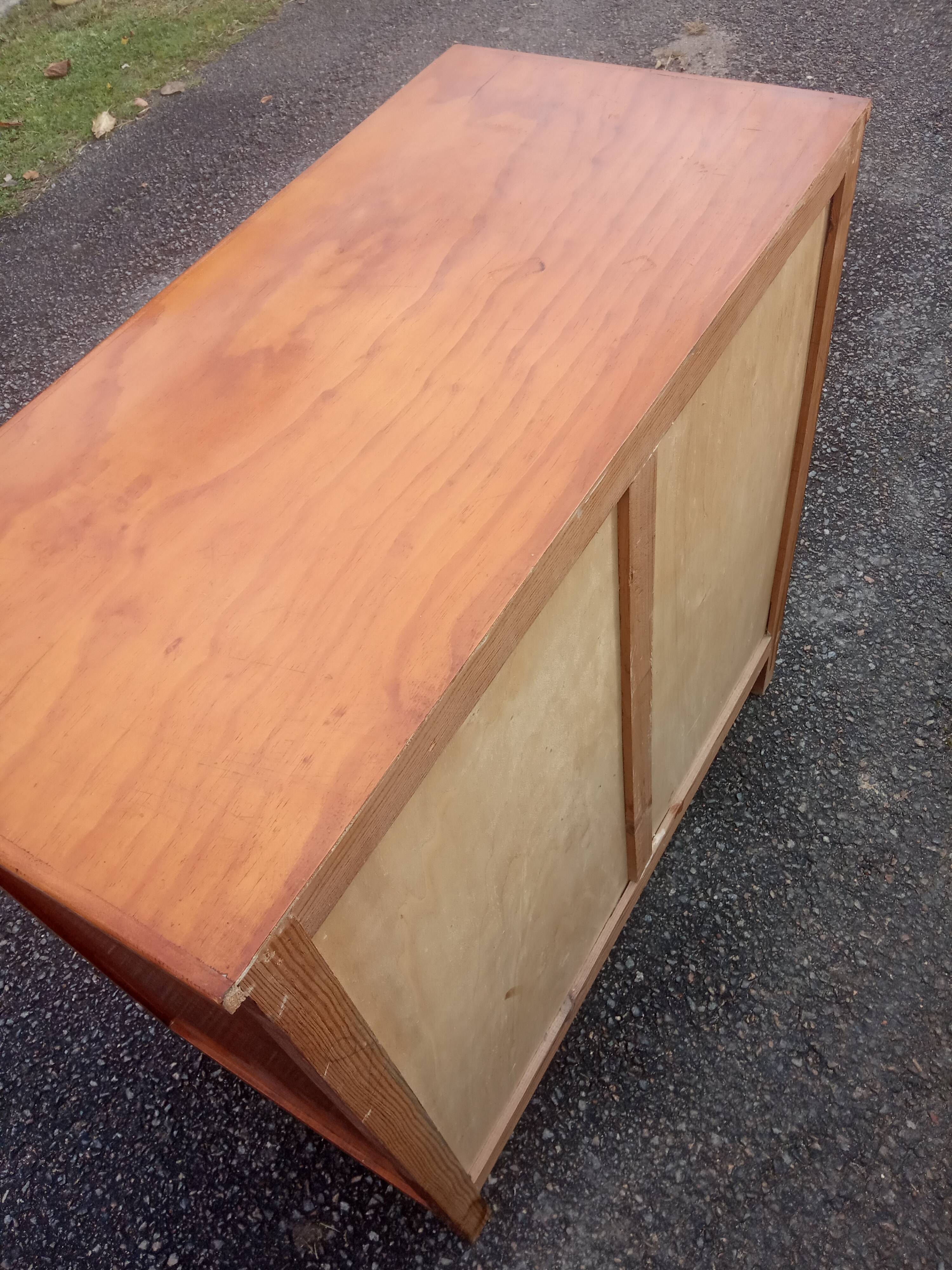 Art Deco chest of drawers