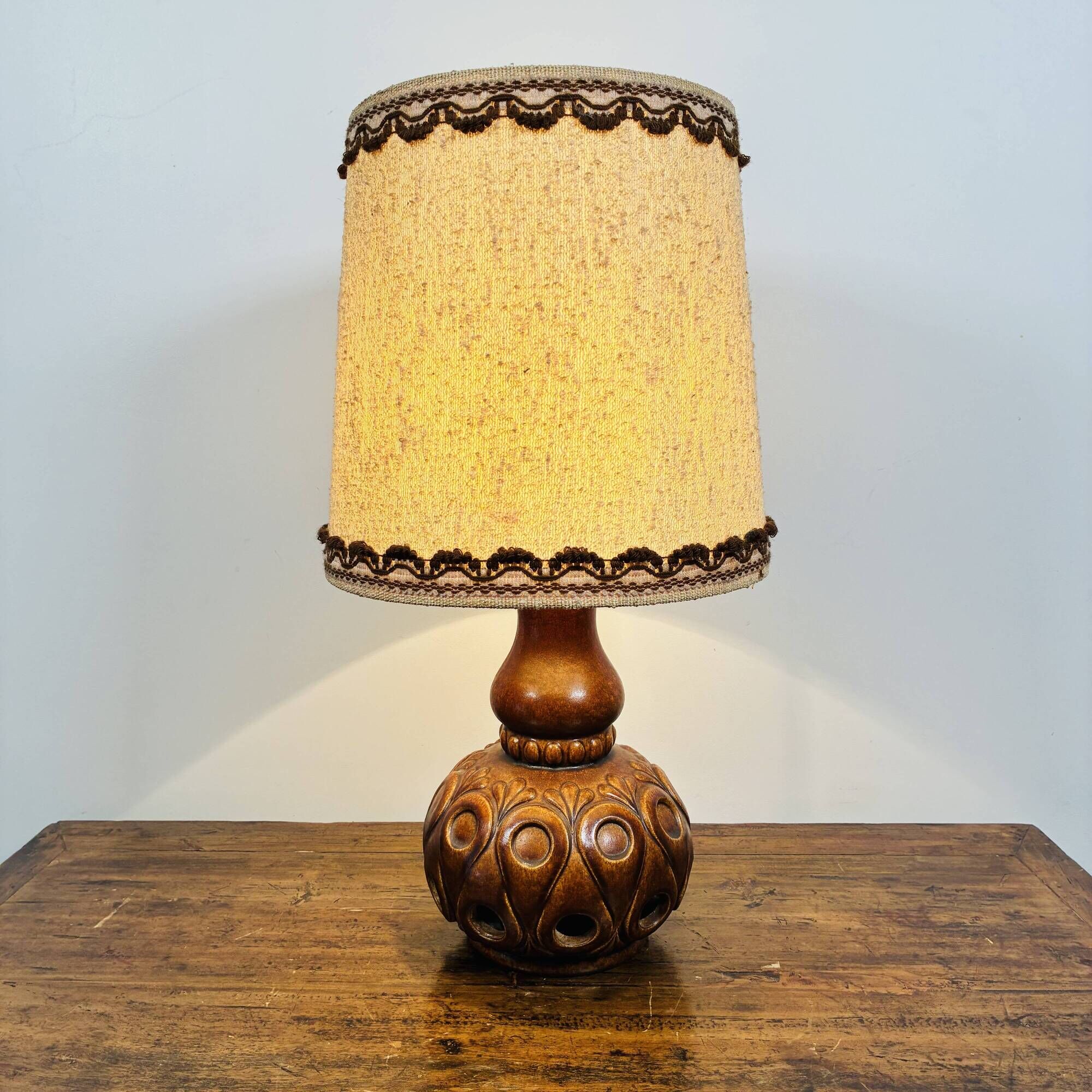 Vintage 70s Table Lamp - Sculpted Ceramic with Shade