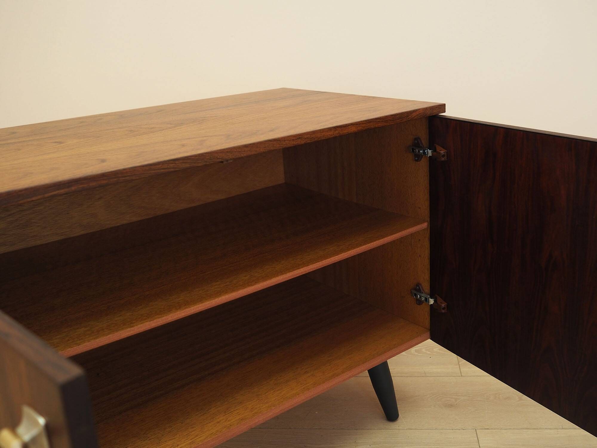 Cabinet en palissandre danois avec étagères réglables, années 1970
