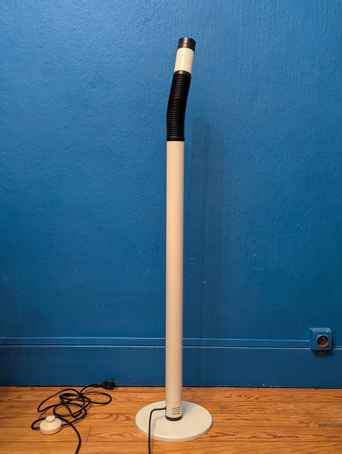 Elbow floor lamp Targetti Sankey E. Bellini