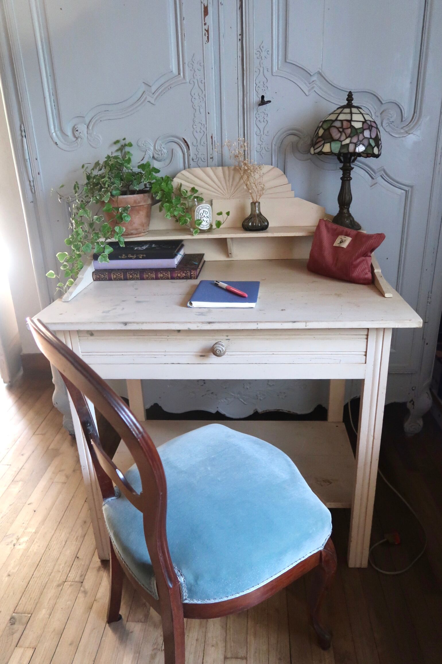 Art deco vanity desk