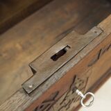 Coffre en chêne, design scandinave, XVIIIe siècle