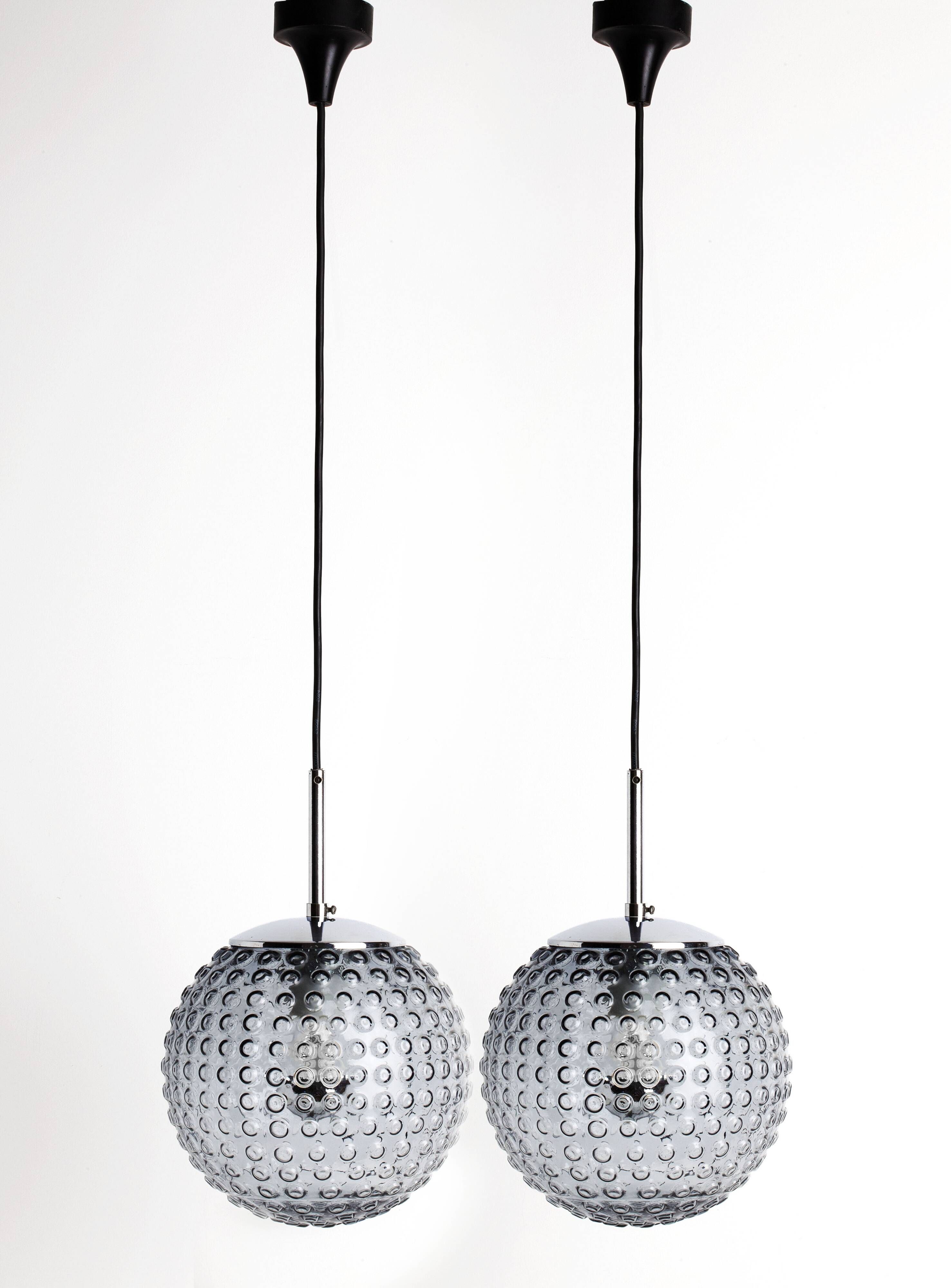 Kruger hanging twins