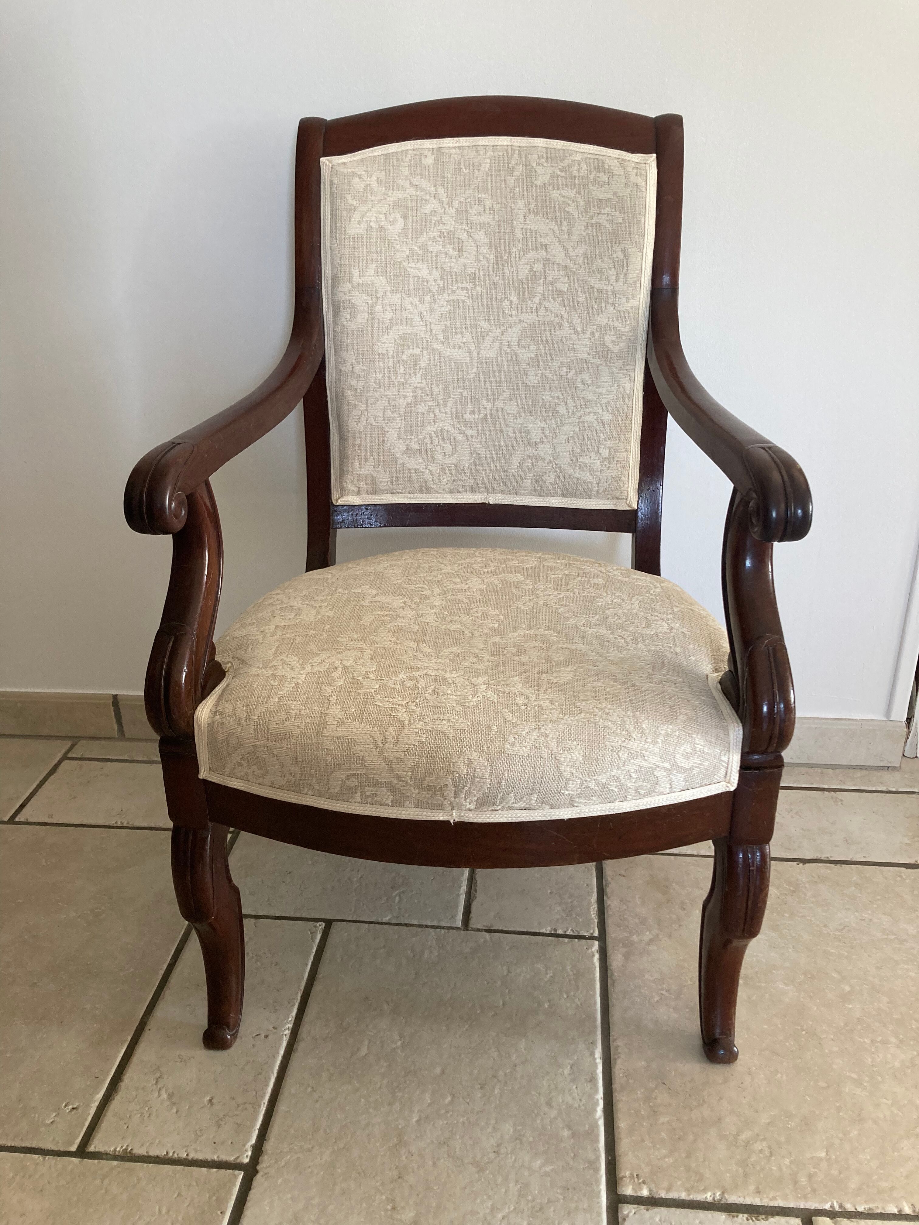 Armchair period directoire