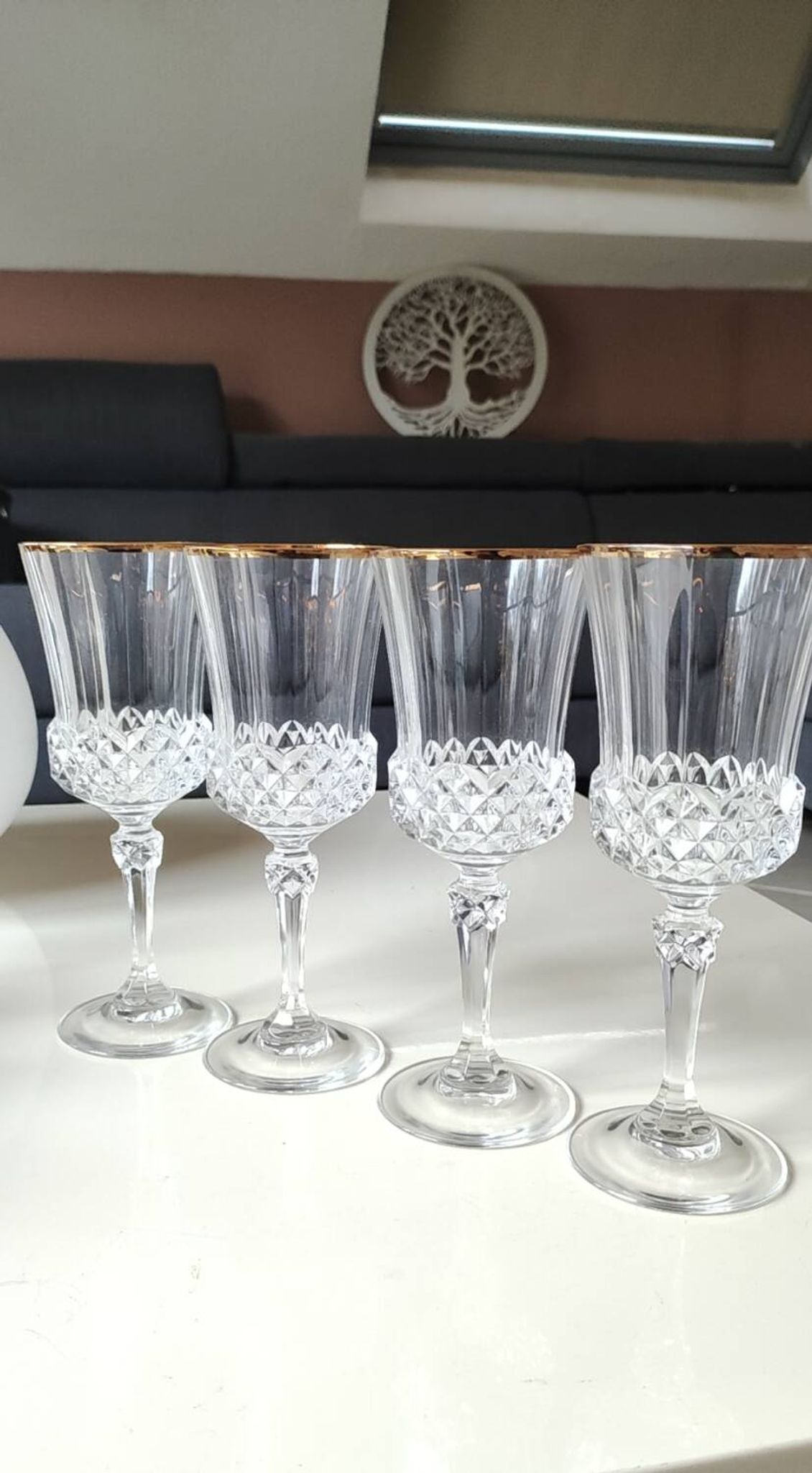 Lot of 6 x Large Wine Glasses. Valencay Gold/Crystal d'Arques model.
