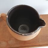 Pitcher in varnished earth