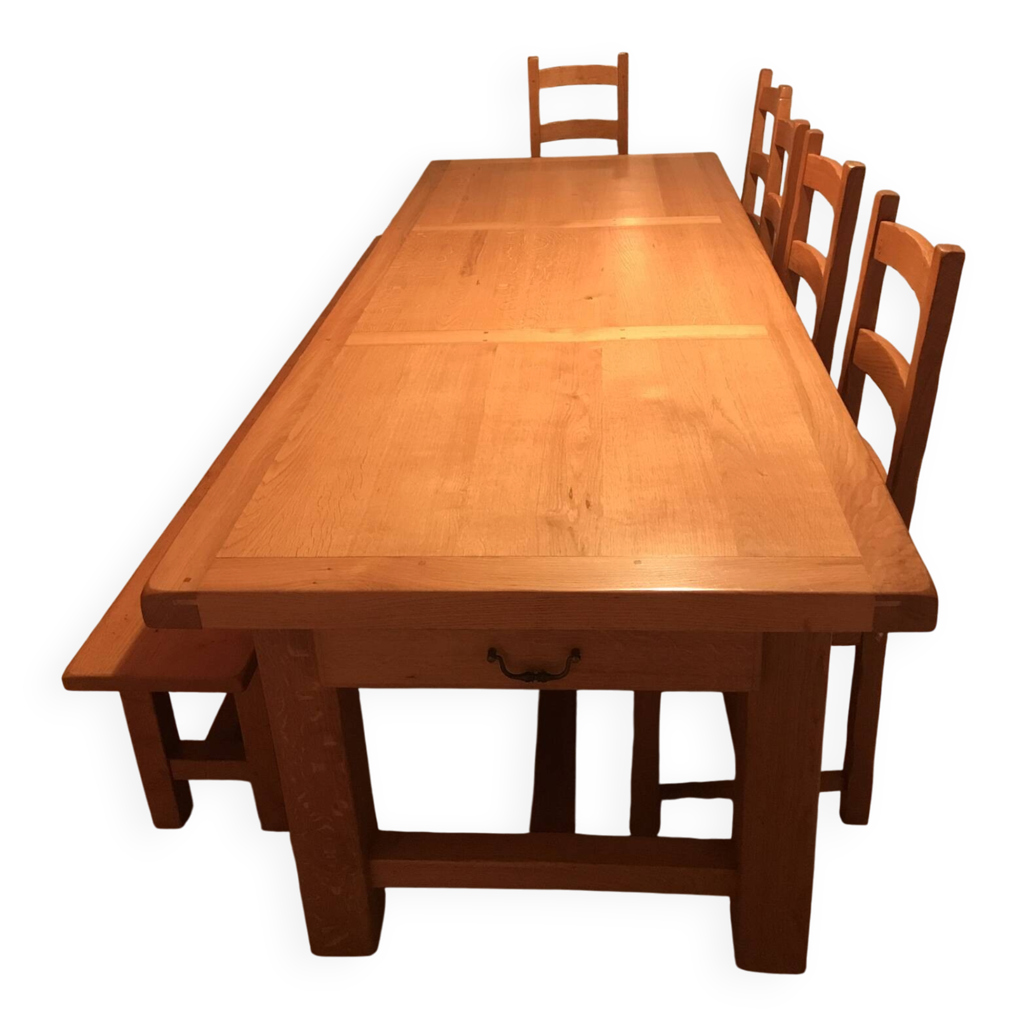Solid oak dining table made by a craftsman cabinetmaker.