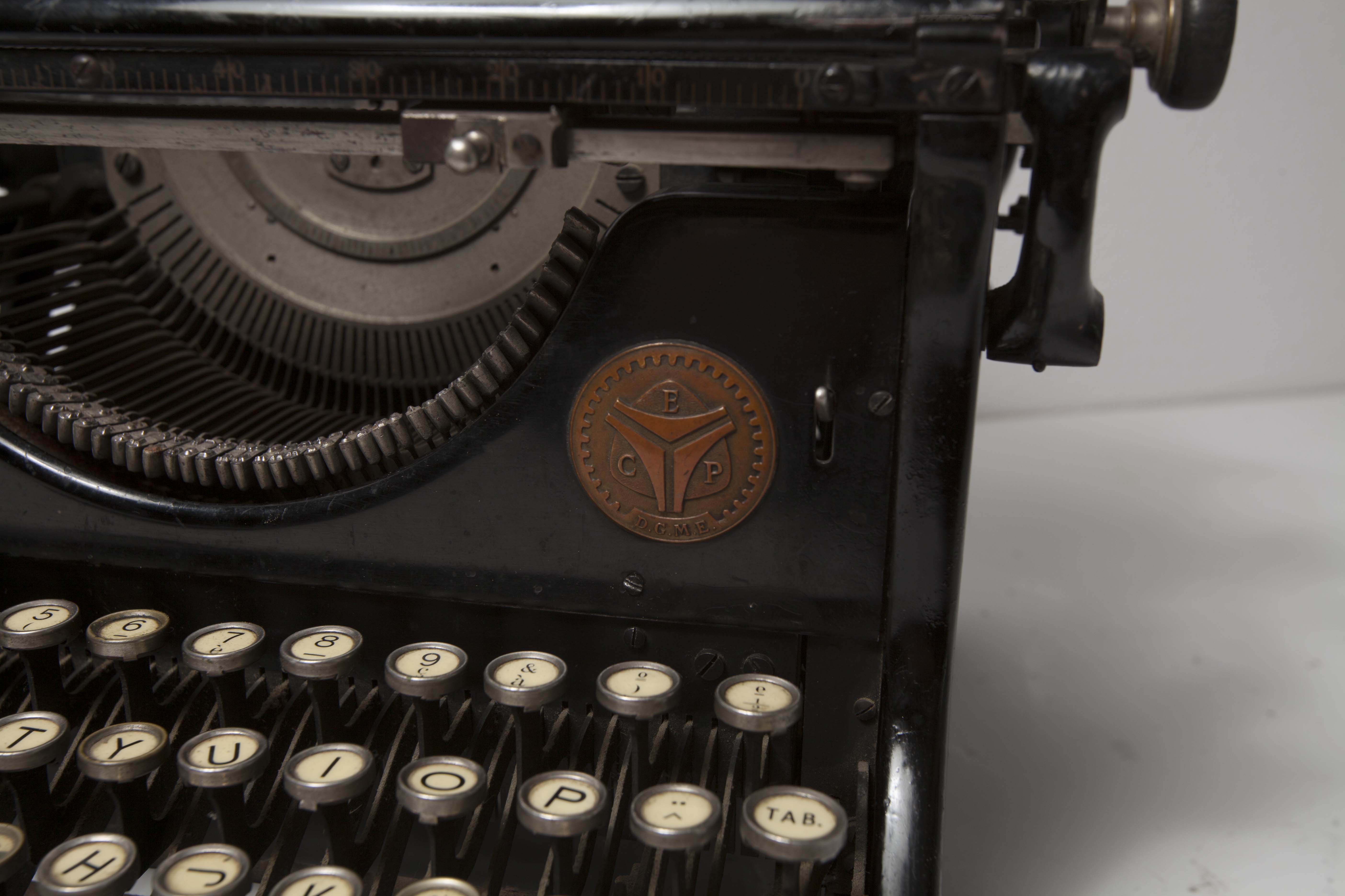 Typewriter continsouza 20s