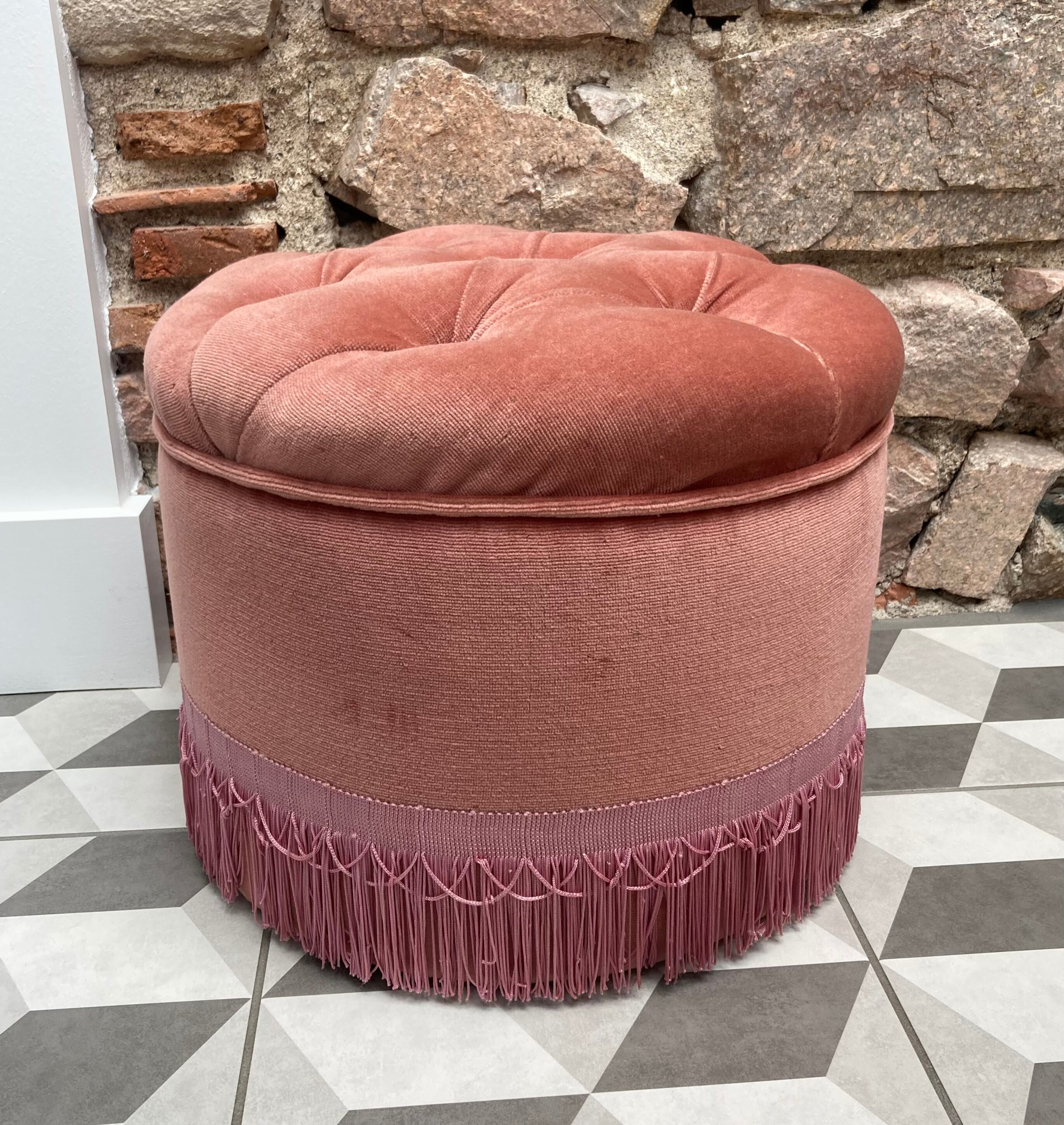 Round pouf pink velvet