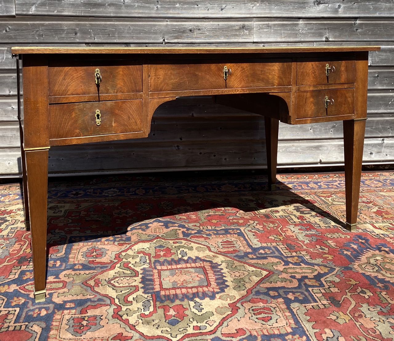 Bureau plat en acajou de style Louis XVI XIX eme siècle