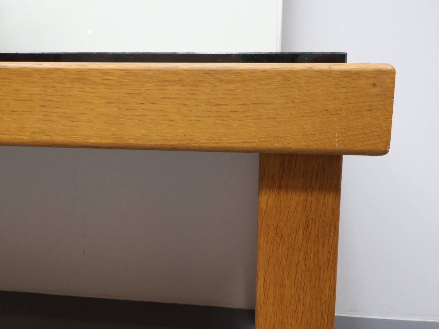 Vintage sidetable salontafel eikenhout graniet handgemaakt
