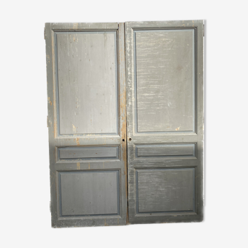 Two single-sided closet doors in solid fir XX century