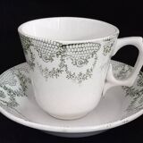 1 cup and its saucer