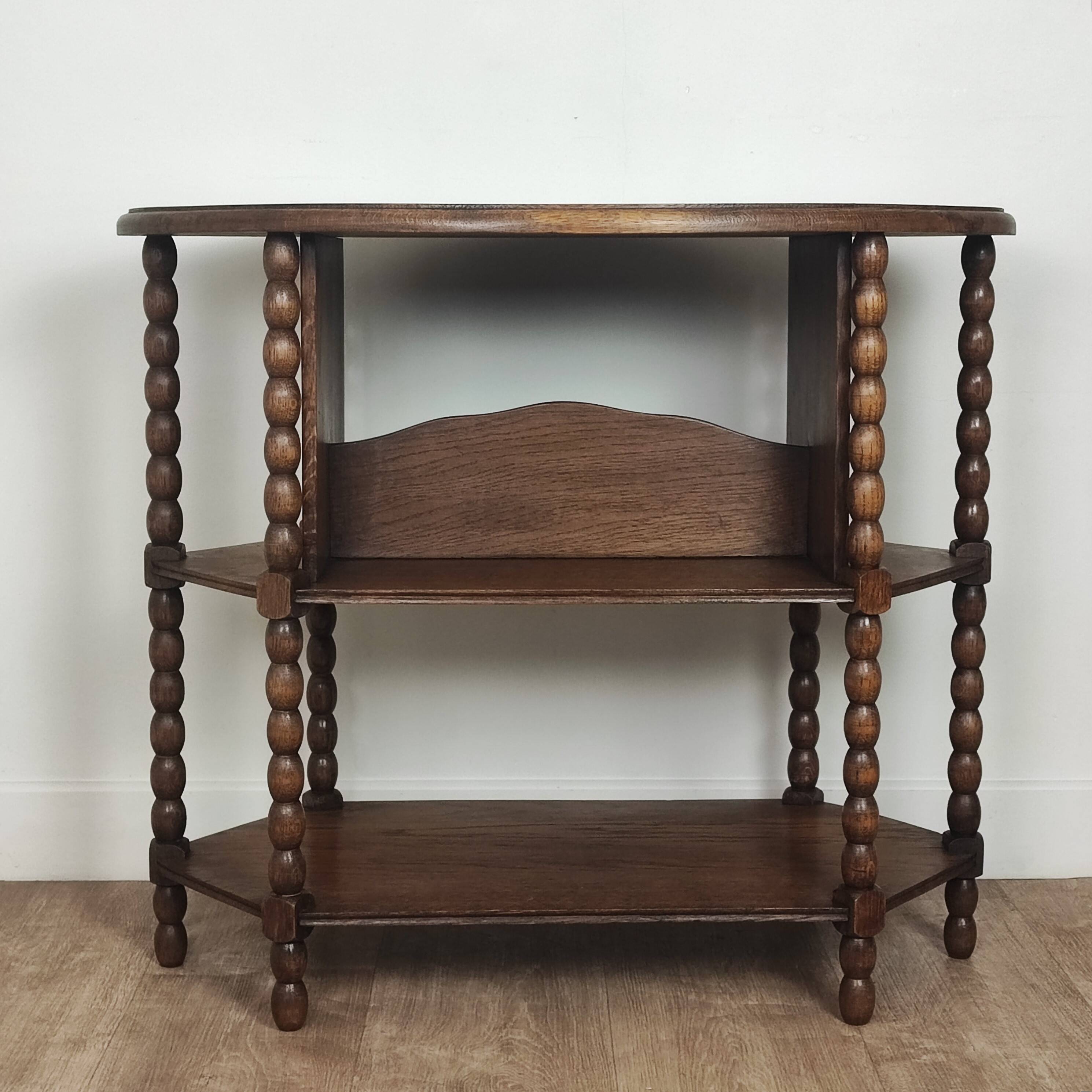 Pedestal table, oak side table