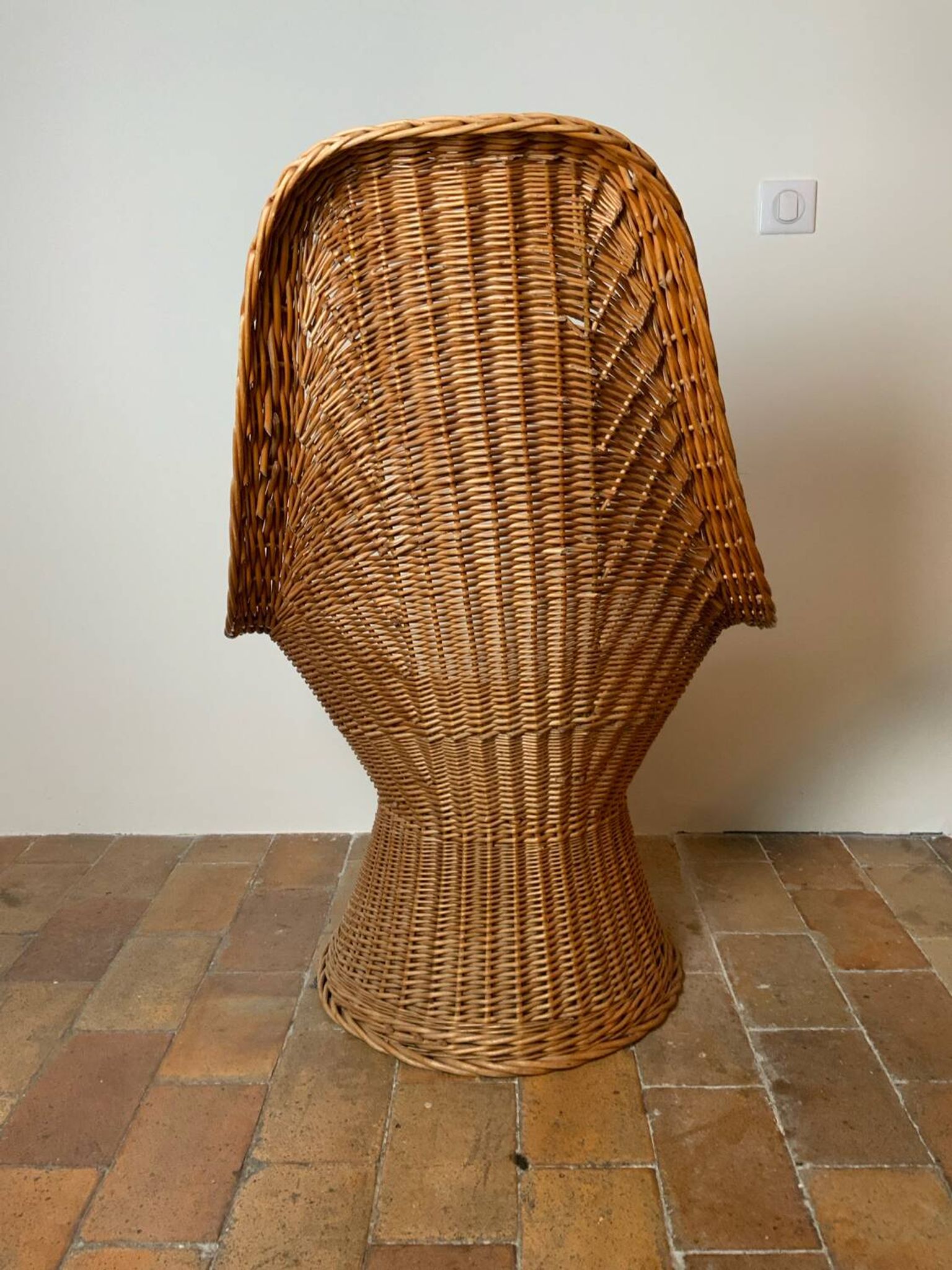 Fauteuil en osier tressé