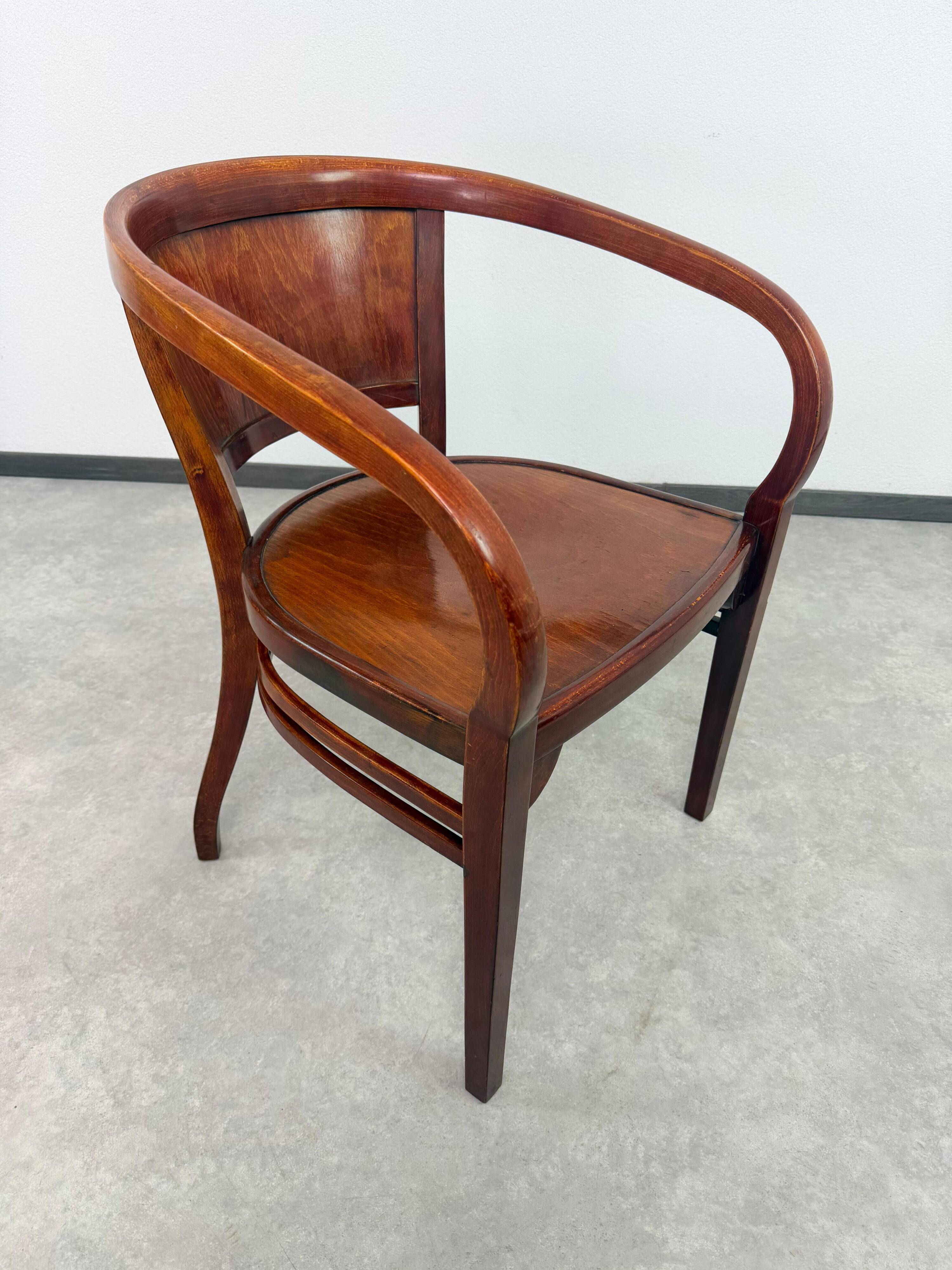 Extremely rare armchair no. 6521 by Otto Wagner for Thonet