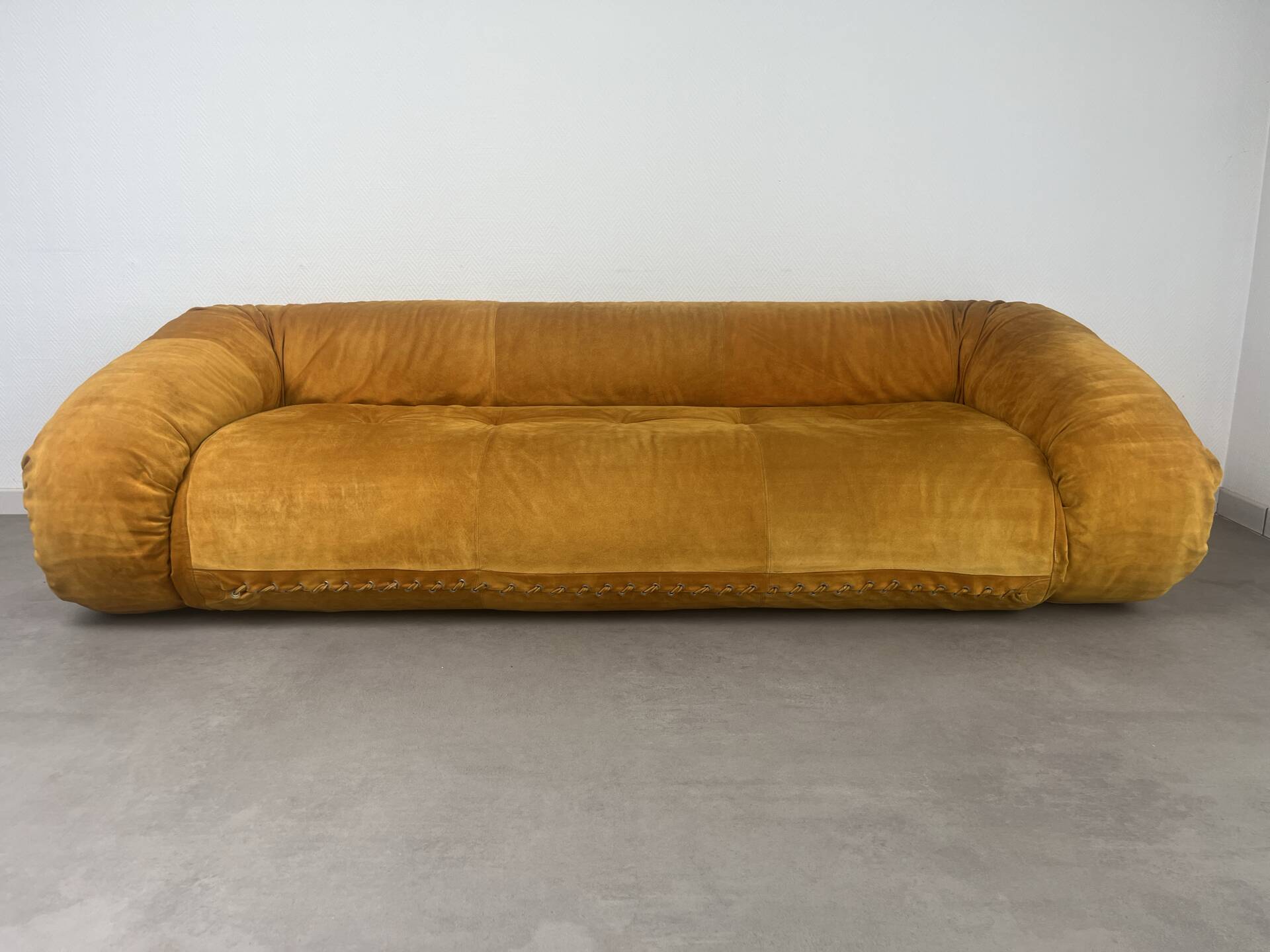 Nubuck leather amphibious sofa by Alessandro Becchi for Giovannetti,