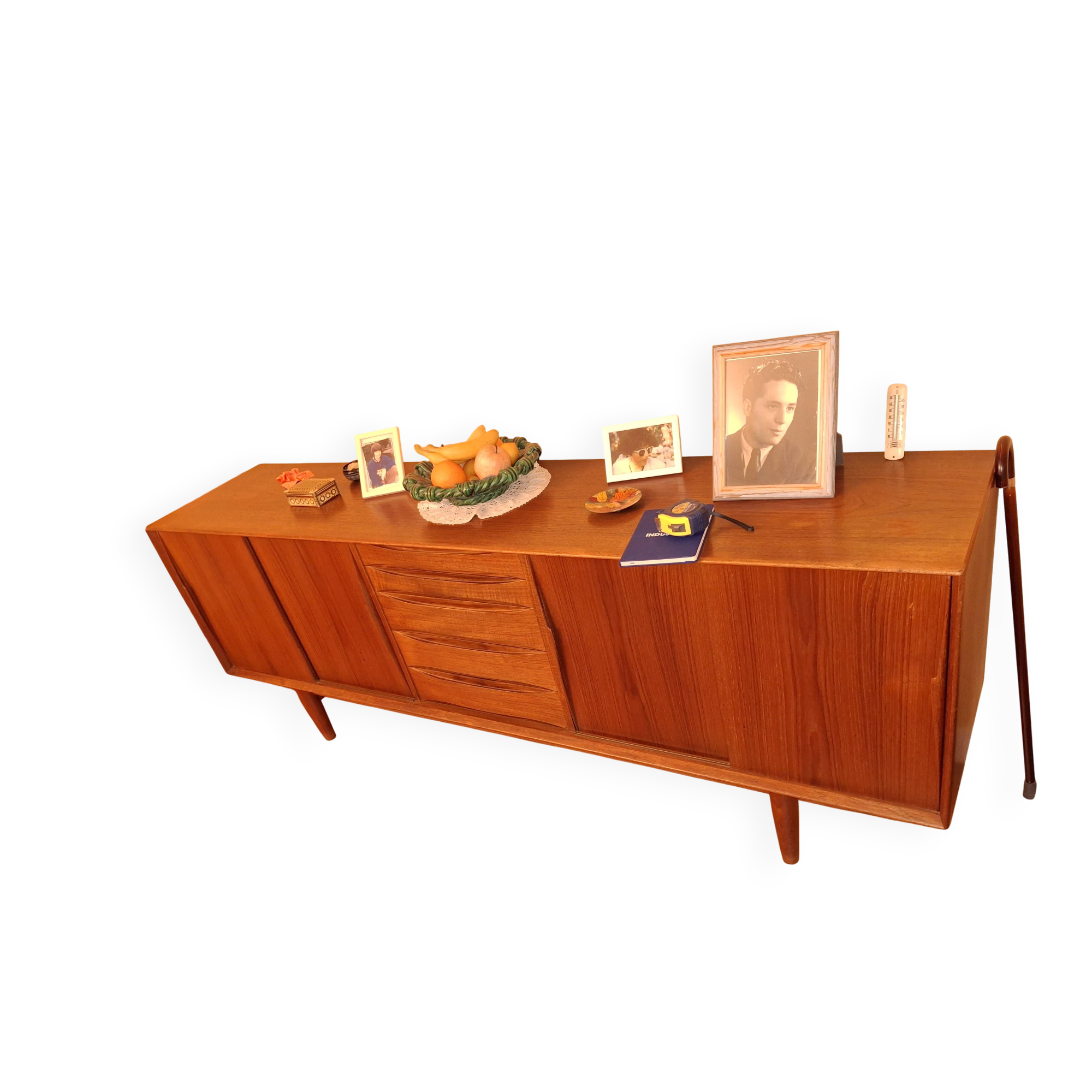 Buffet en teck vintage des annees 60