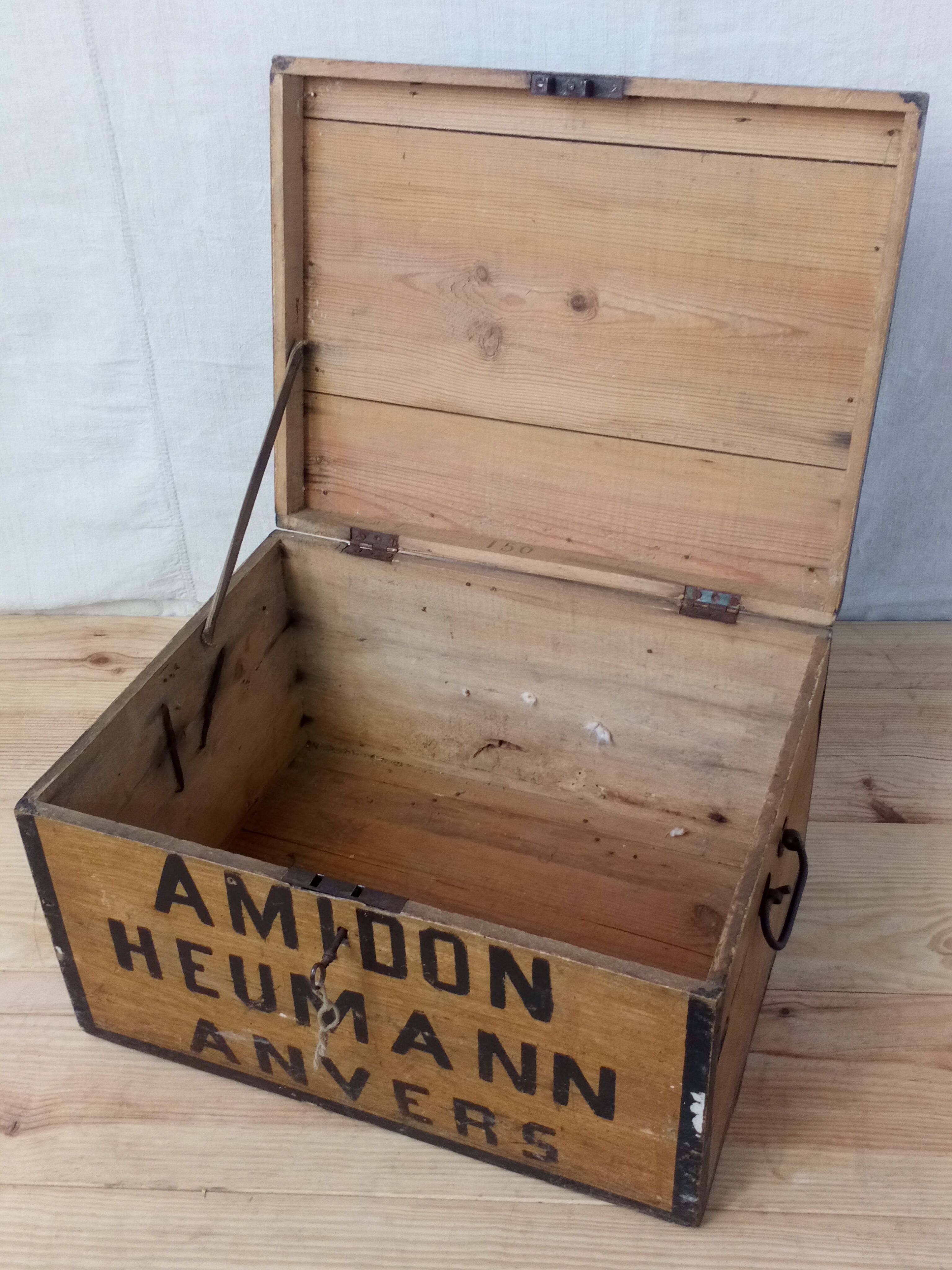 Old container of starch