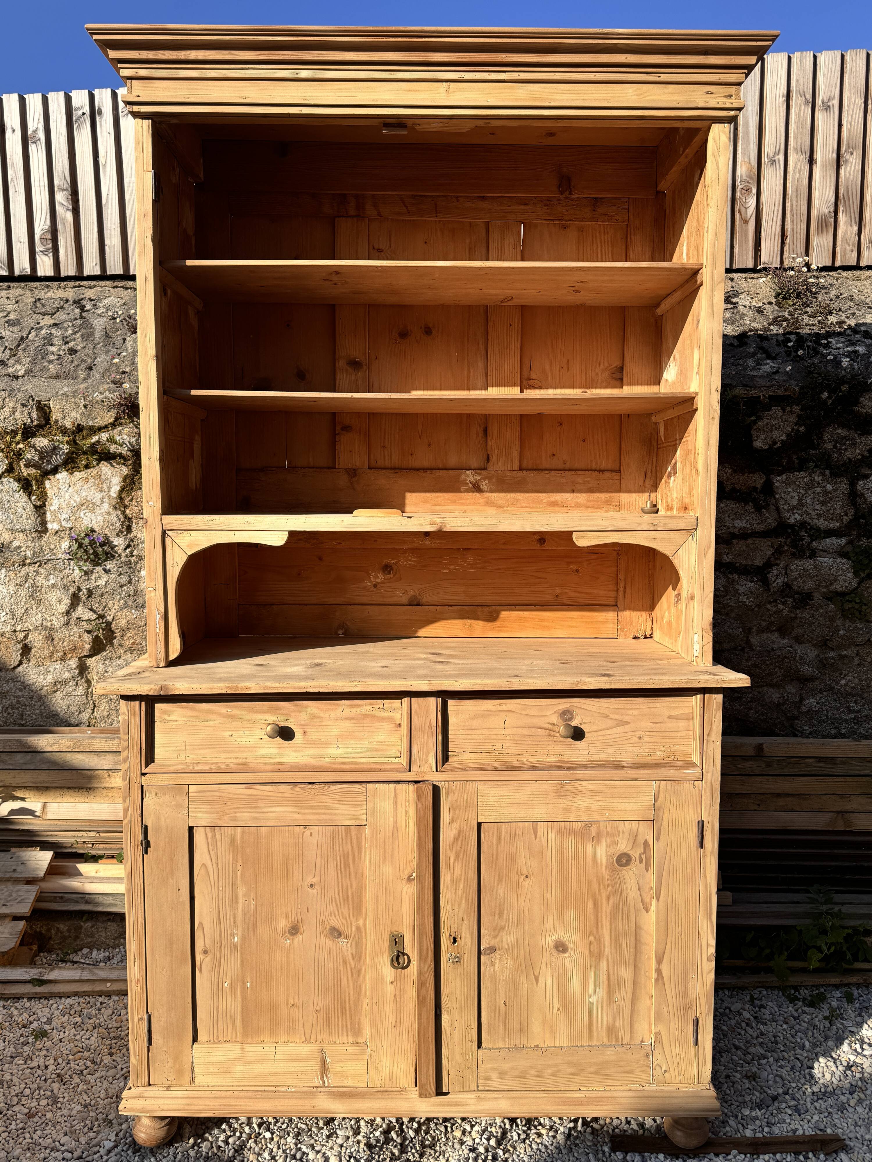 Display cabinet, two-body sideboard.