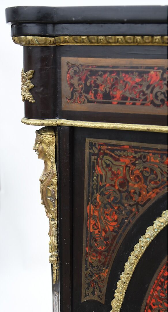 Boulle branding support furniture