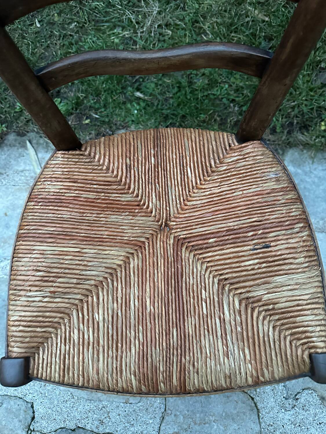 Paire de chaises anciennes paillées