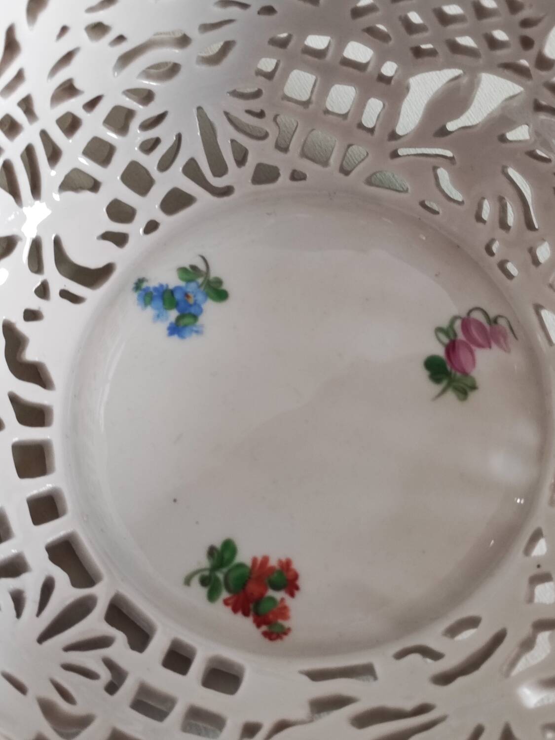 Herend porcelain bonbonnière