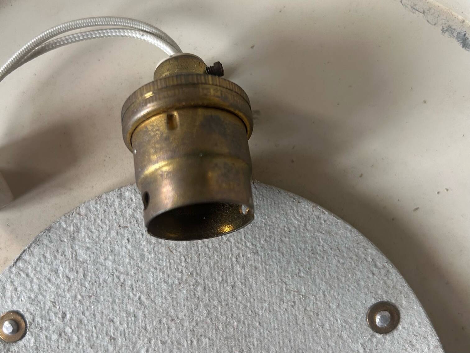 Vintage modernist Perzel wall lamp, chrome and holophane glass, France 1930