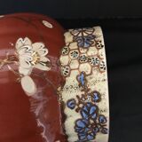 Vase - enamelled faïence with hand-painted gilding
