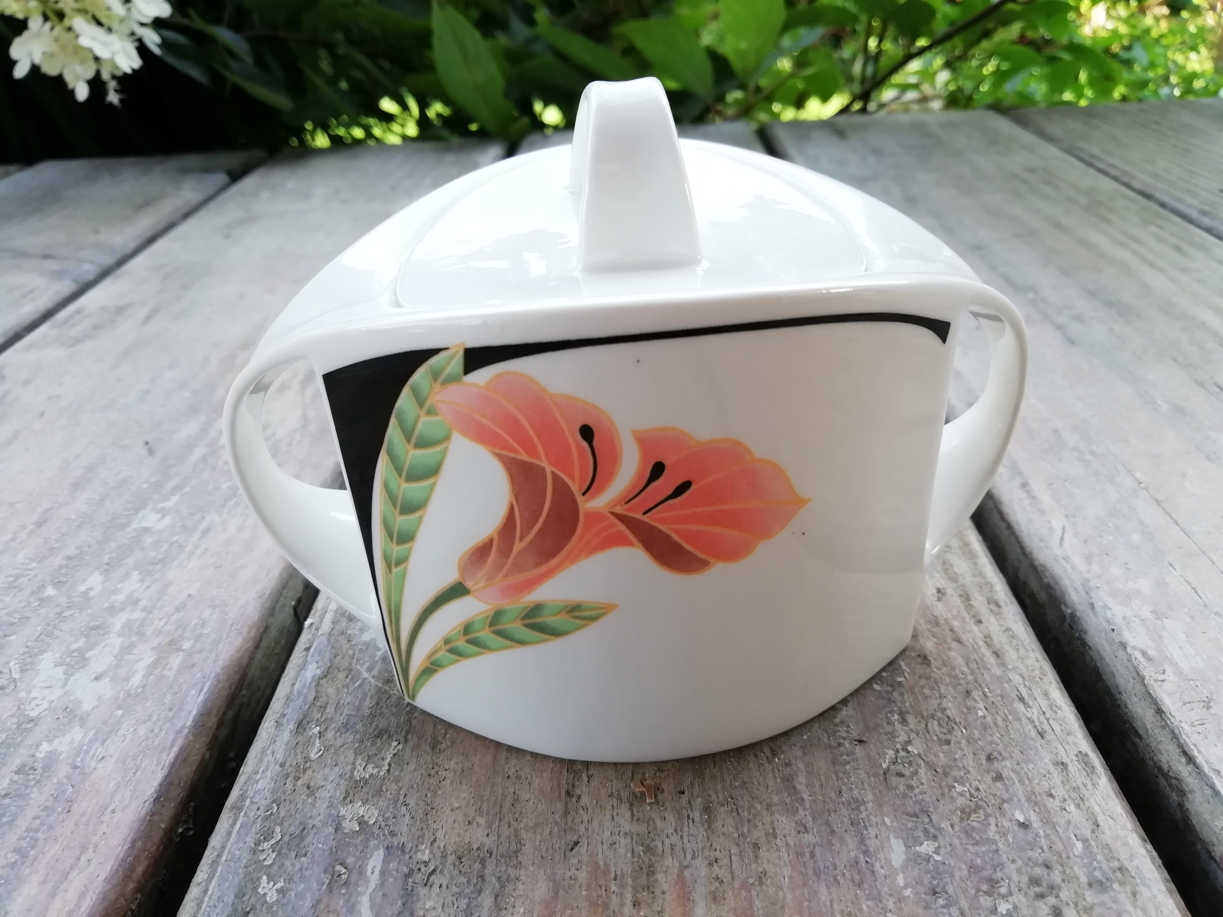 Sugar bowl iris villeroy & Boch