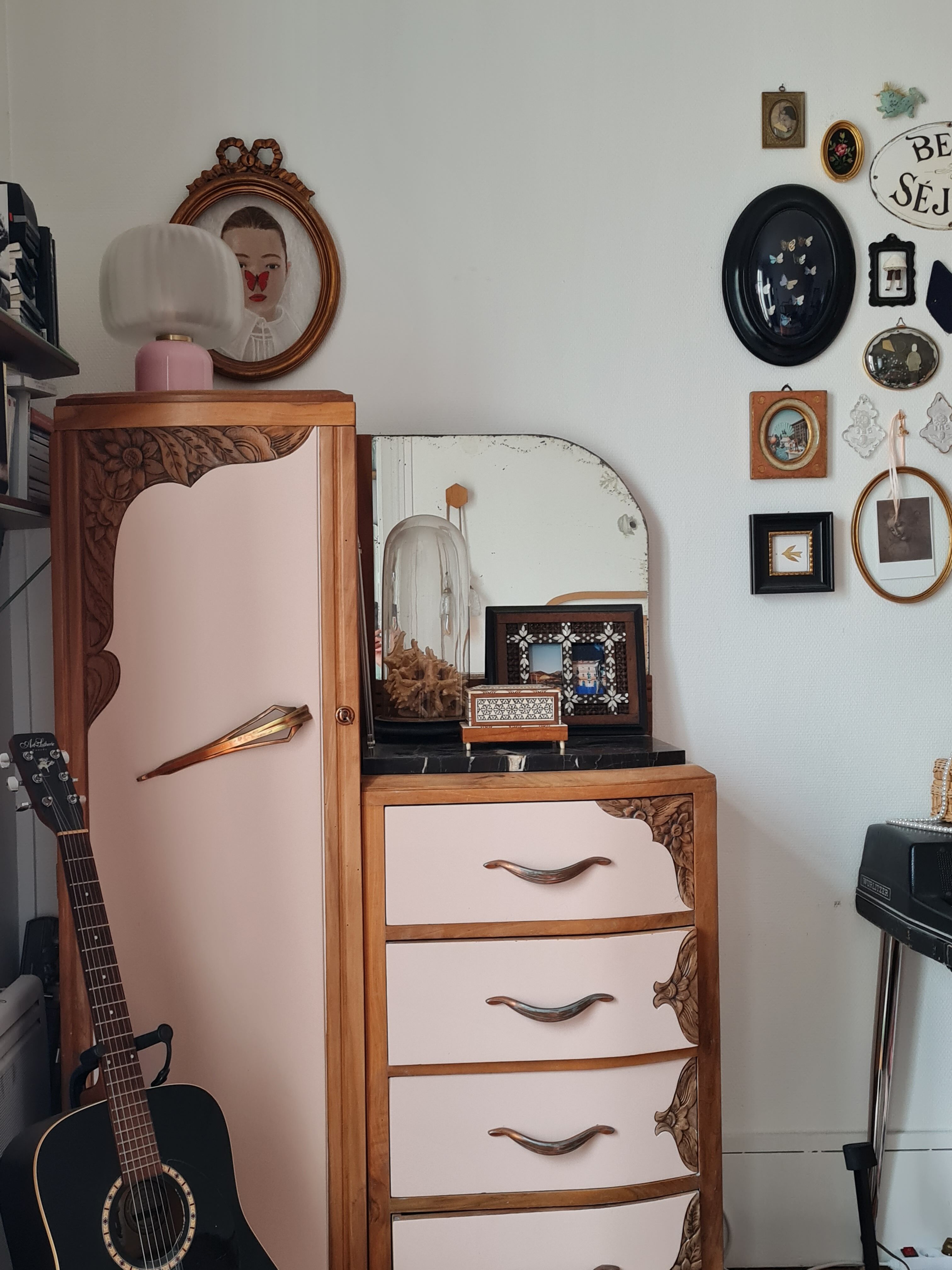 Commode wardrobe art deco pink